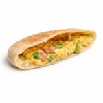 نص رغيف بيض مع بسطرمه مع الخضراوات اللذيذه